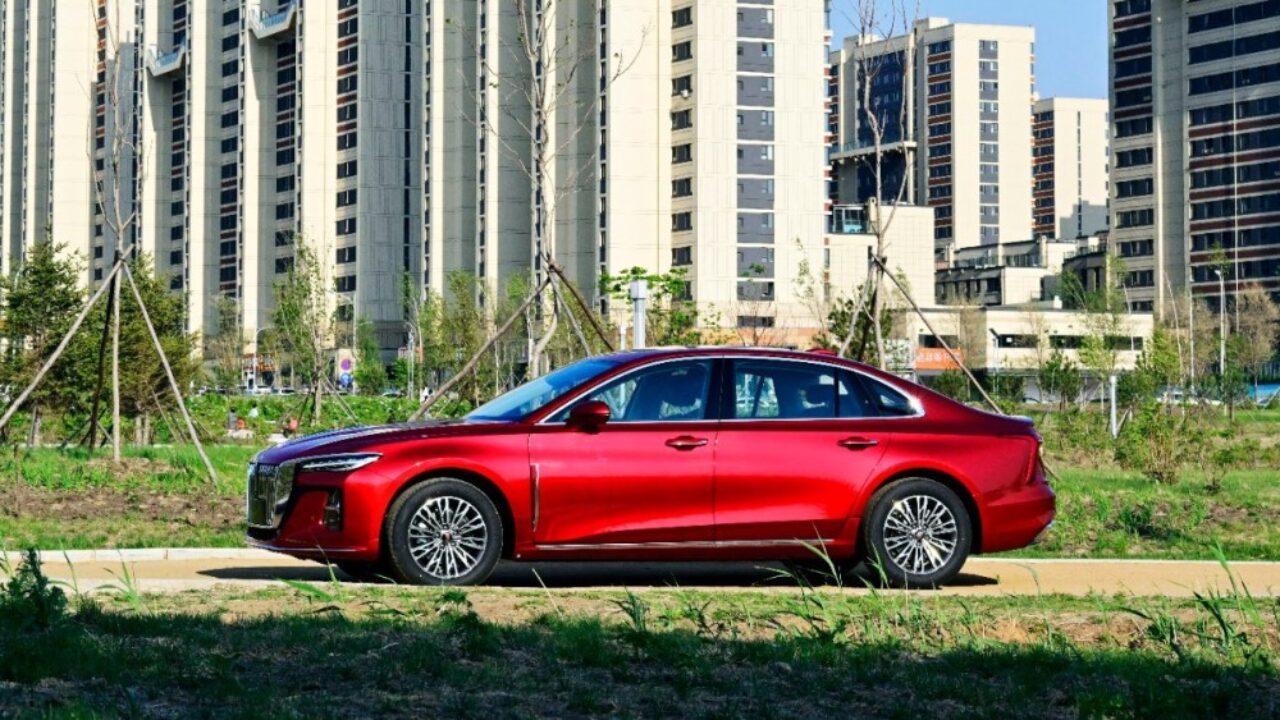 Новый седан Hongqi H5: оригинальный дизайн на оригинальном шасси - Китайские  автомобили